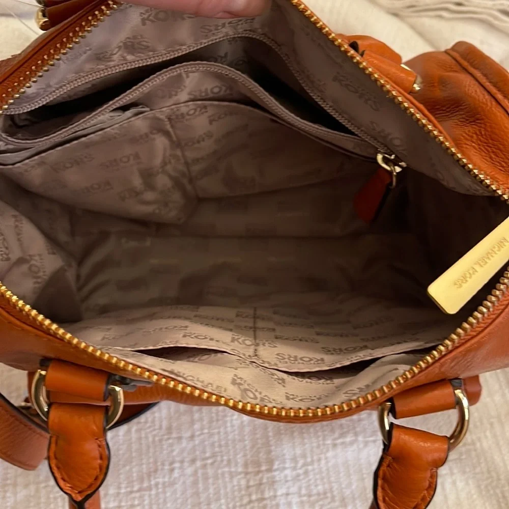MICHAEL KORS-Margo satchel in burnt orange - NWT